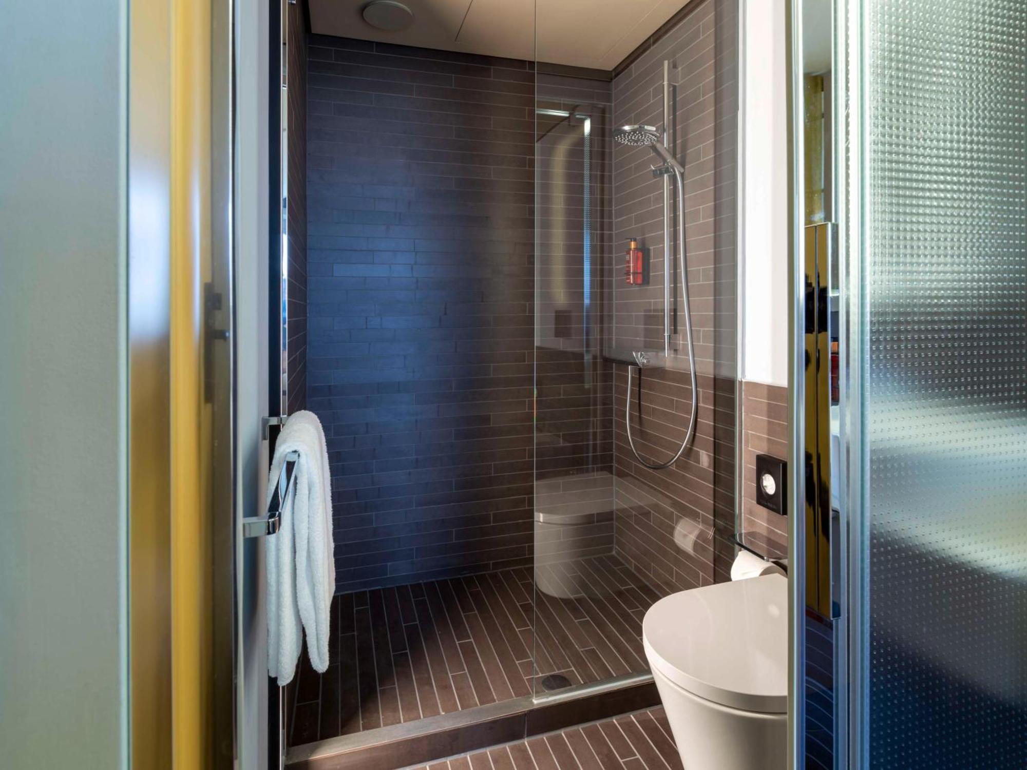 B'Mine Hotel Duesseldorf Экстерьер фото