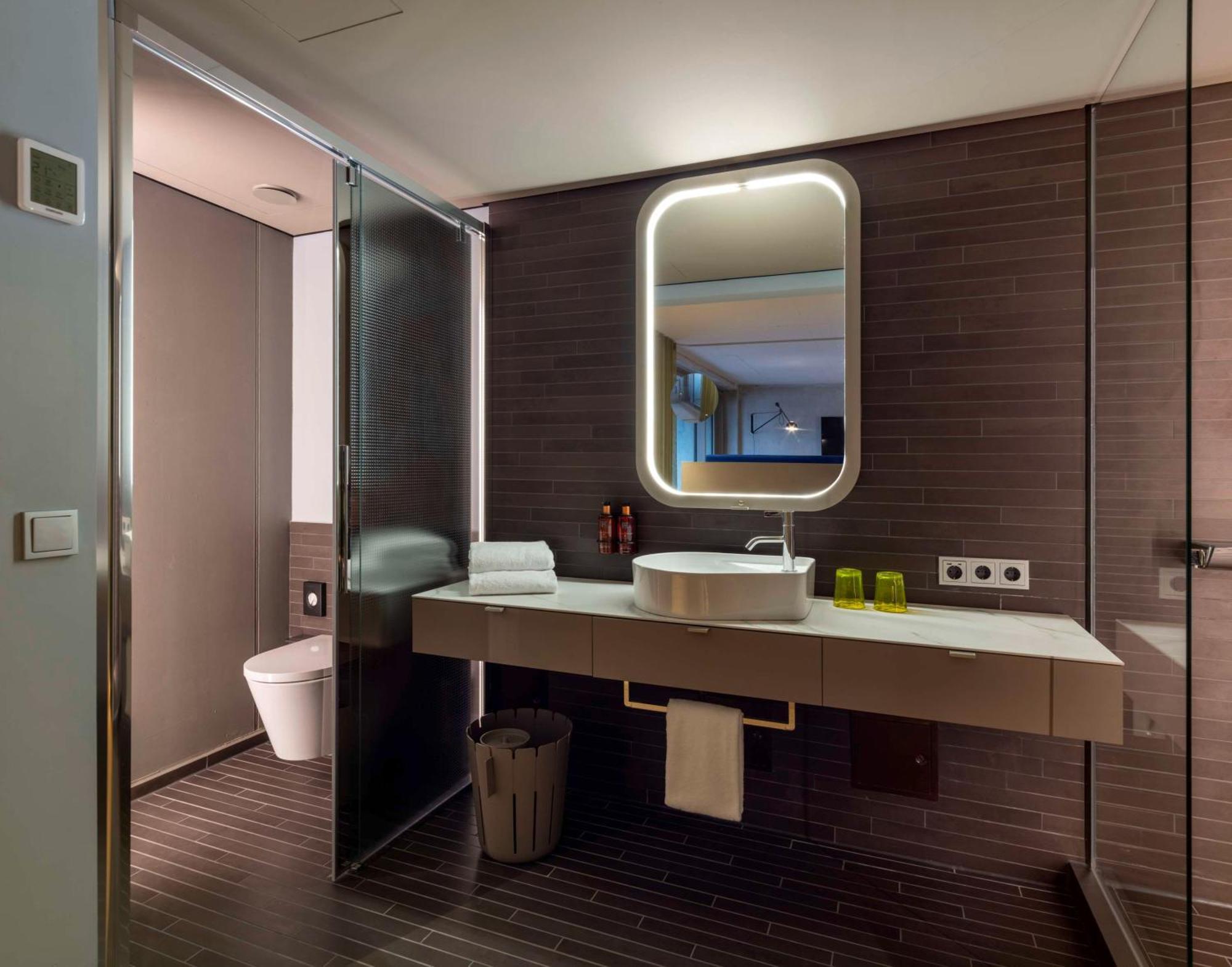 B'Mine Hotel Duesseldorf Экстерьер фото
