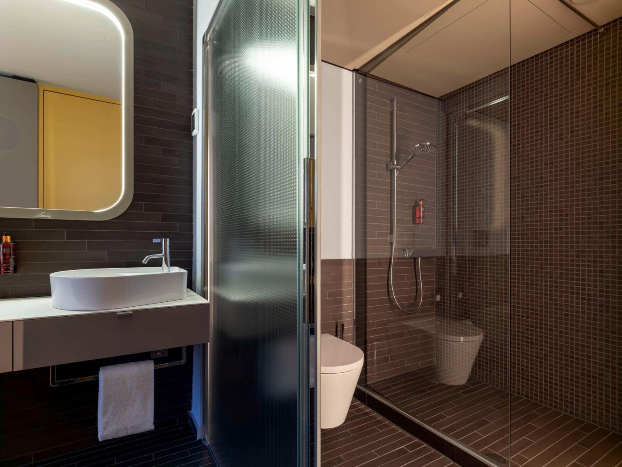 B'Mine Hotel Duesseldorf Экстерьер фото